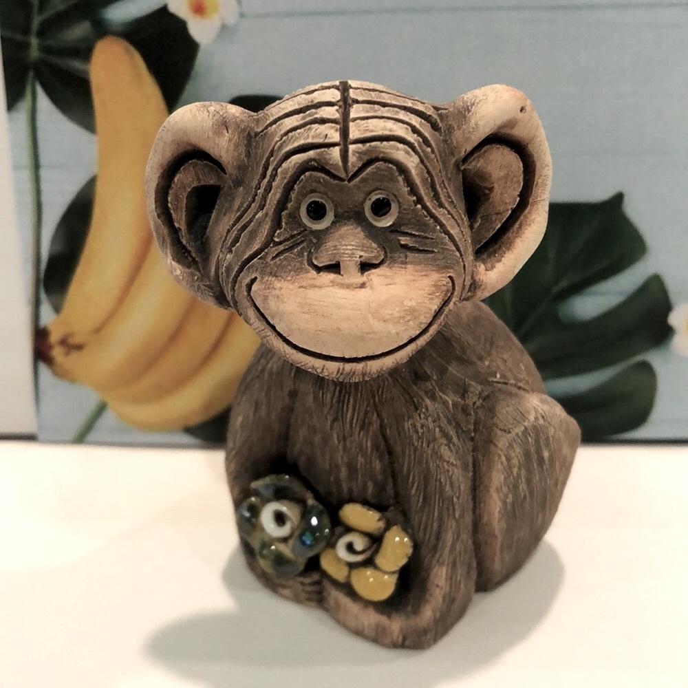 Rare Vintage Artesania Rinconada Retired Chimpanzee with Flowers Figurine - New - Picture 2 of 8